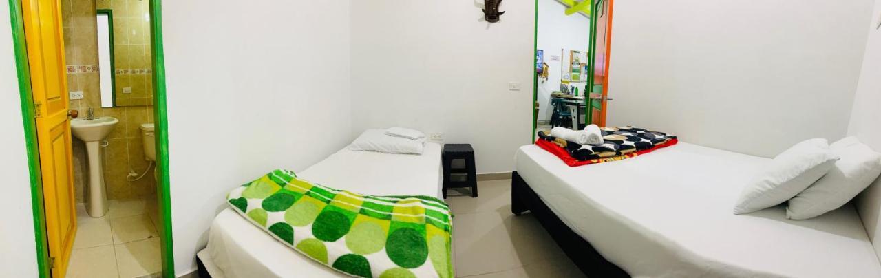 Casa Hostal Las Palmeras Guatapé Extérieur photo