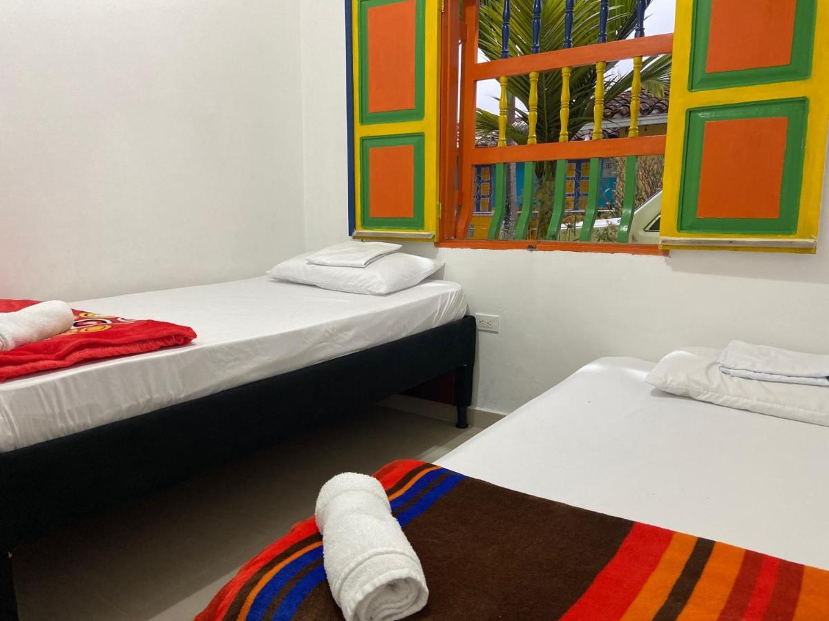 Casa Hostal Las Palmeras Guatapé Extérieur photo