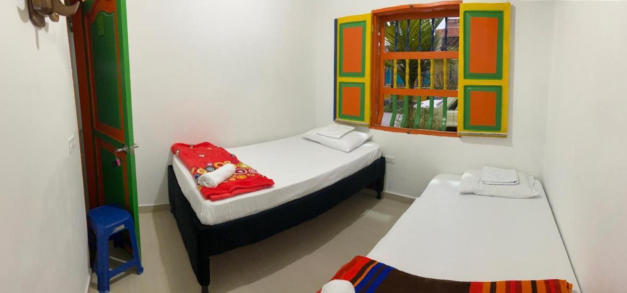 Casa Hostal Las Palmeras Guatapé Extérieur photo